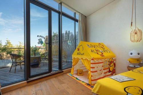 Manli Hotel Shanghai Pudong Airport Branch -Provide free shuttle buses to Pudong Airport and Disneyland