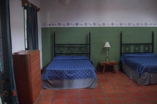 2 double beds, 1 sofa bed