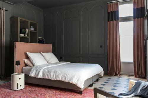 1 queen bed