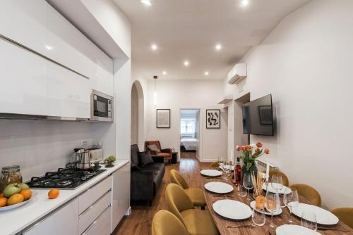 The Best Rent - Refined multi-room apartment in Termini area, Roma (foto 9)