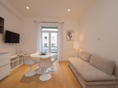 Xenia Milano - 2rooms apt in Via Petrella 4 D, Milán