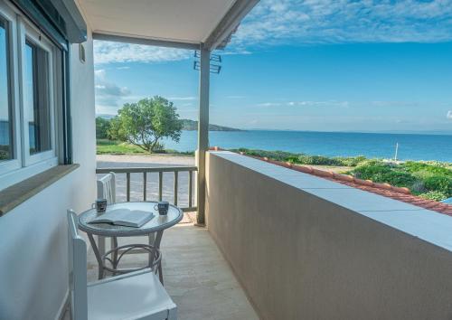 Aegean Bliss Residences - Karfas in Plaka