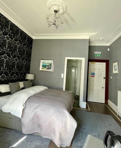 Hannah's Guesthouse Room Type - Deluxe King Room