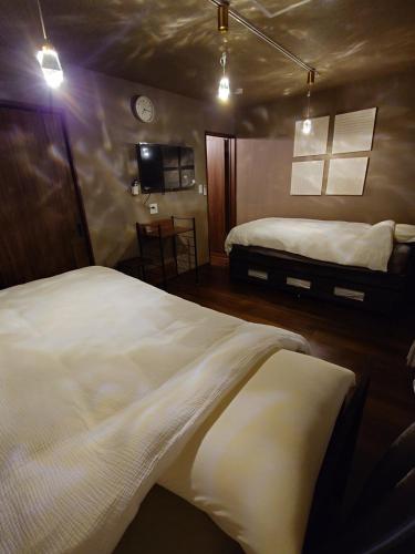 Noctis豊田 ジャグジー肩湯付お風呂75型TV 最大12名宿泊可能