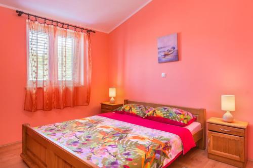 Two-Bedroom Apartment with Sea View (4 Adults + 2 Children)