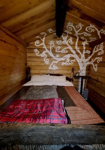 Underhill Hobbit House in Castiglione di Garfagnana