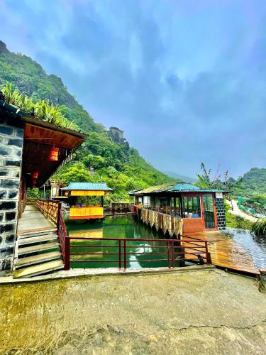 Homestay Hồ Đá A Căng Tả Phìn (Homestay Ho Đa A Cang Ta Phin) near ギャンタチャイビレッジ