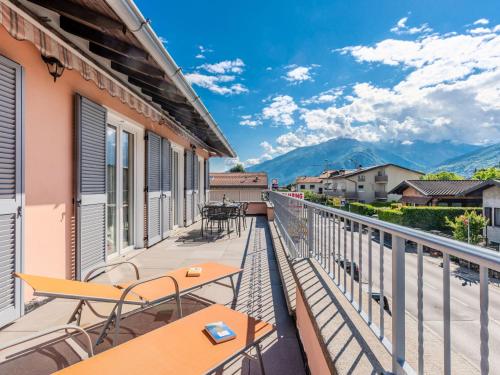 Apartment Domaso central apartment by Interhome
