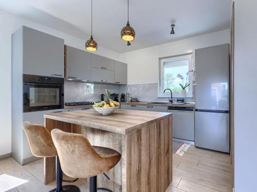 Holiday Home Villa Fortuna by Interhome in Kunj