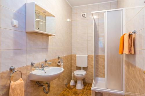 One-Bedroom Apartment (2 Adults)