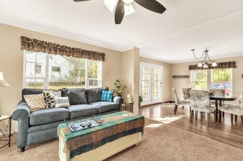 ทางเข้า, Hidn LakeFront-New Build-Private Beach-Fast Wi-Fi in ไบร์ทตัน (MI)