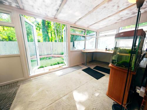 Конференц-зал / бальні зали, 4 beds house - Veronica Cottage in Portswood