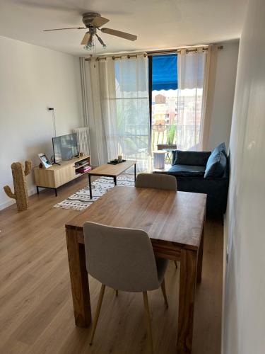 Appartement T2 centre ville near Lords Traiteur