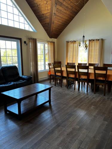 Chalet Alpin in Lensendžīna (QC)