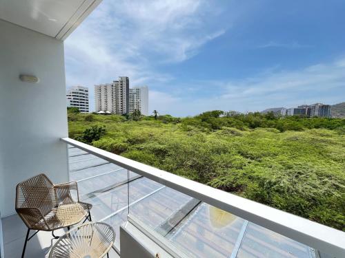 Economical Suite for 4 looking for a sea view