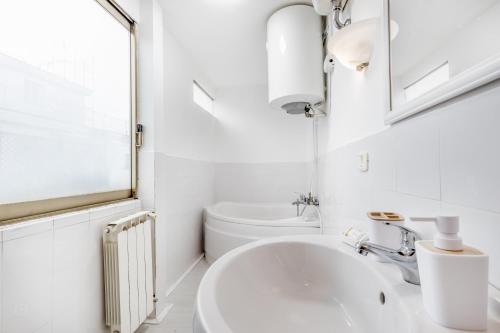 NEW OPENING Free Netflix BIG APT Pamphili House, Рим (фото 9)