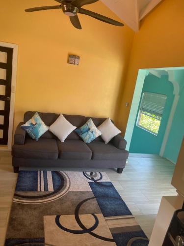 Sweethaven in Anse-Ger, 20 min from airport in Vieux Fort
