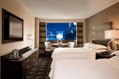 Sheraton New York Times Square Hotel - image 7