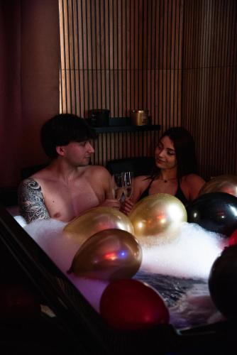 One of one Experiences - LOVE SPA SUITE, Рим (фото 3)