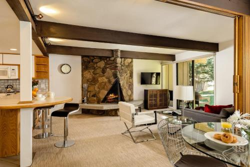 Standard Two Bedroom - Aspen Alps 101 in Aspen, USA