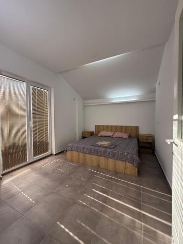 Restaurant & Apartments Lipa - Peštani