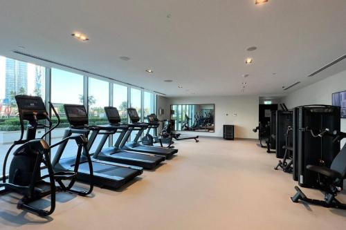 Mahogany 12 - 2BR 10 Guests - Walk to Burj Khalifa - image 3