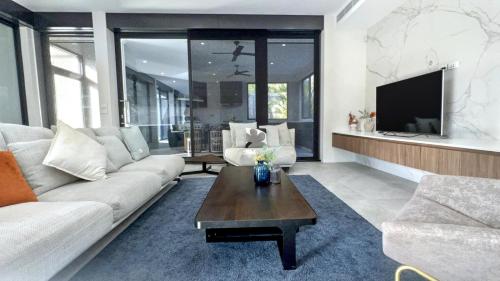 Beautiful property in Balwyn with great view in Balwyn