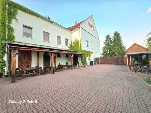 Bike Hostel&Camp