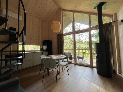 設施, Gilužio sodyba (Giluzio sodyba) in 巴爾寧凱