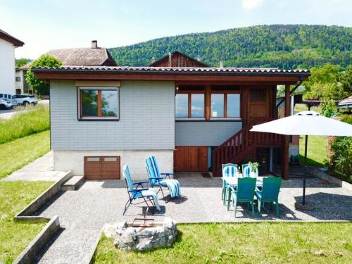 Iekārtas, Chalet vue Alpes et lac in Saint-Aubin-Sauges