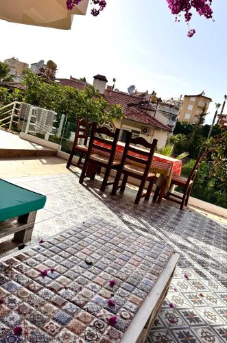 Villa mit Garten, 500 m zum Strand, in der Nähe der Stadt, Alanya (fotografie 6)