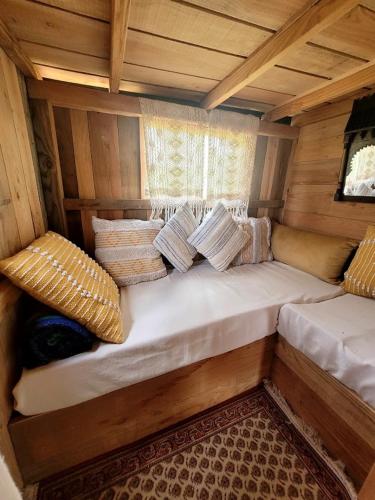 Tente-Cabane en Quercy in Camburat