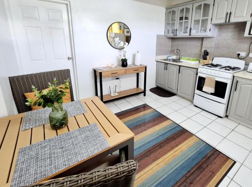 Silver View Apartments in St Georges