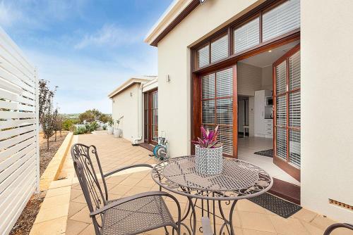 Exterior view, Fairway Manor Accommodation in Northam