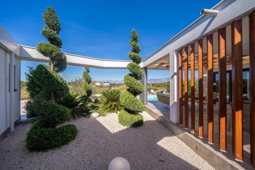 Iekārtas, Villa Royal Green Resort in Briševo