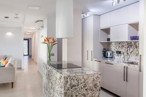 Presidential Suite 350m2 Bellavista on one level,Private SPA&HEATED POOL