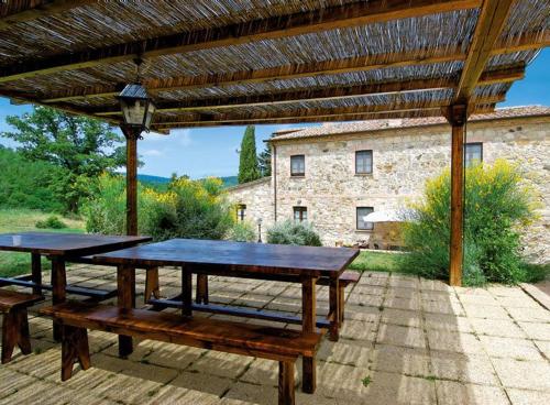 Сад, Agriturismo Stigliano in Сартеано