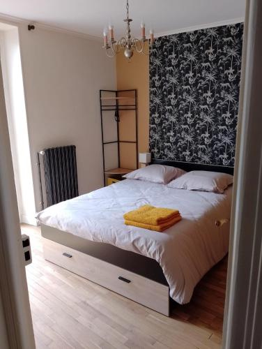 Charmante maison de centre bourg avec jardin in Souillac