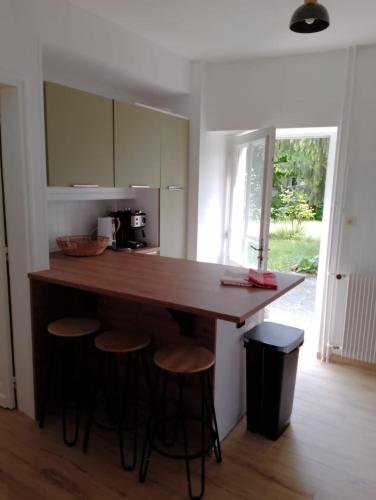 Charmante maison de centre bourg avec jardin in Souillac