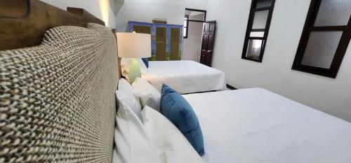 One-Bedroom House image 2