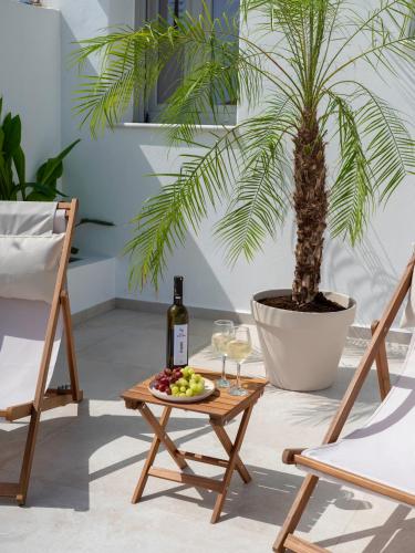 ระเบียง/ชานเรือน, Paros Comfort Villa in โครทีรี
