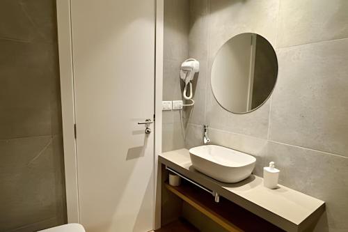 Live Suites - image 2