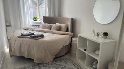 Seaside Rentals Bournemouth - Large 2BR, upto 8ppl and dog, beach 8min walk