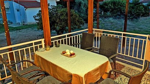 Dārzs, Summer House Rocinante 2 in Kallithea (Paralia)