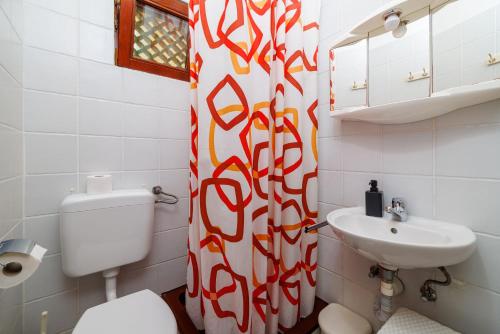 One-Bedroom Apartment - Ground Floor image 1
