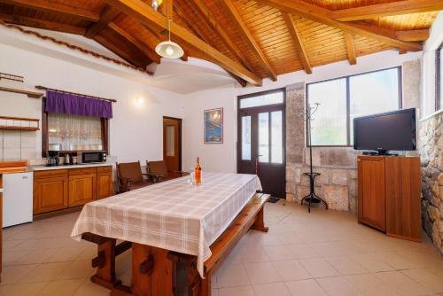 One-Bedroom Apartment - Ground Floor image 9
