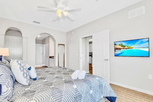 Upscale 3BR Near Disney - Pool and Hot Tub! - image 12