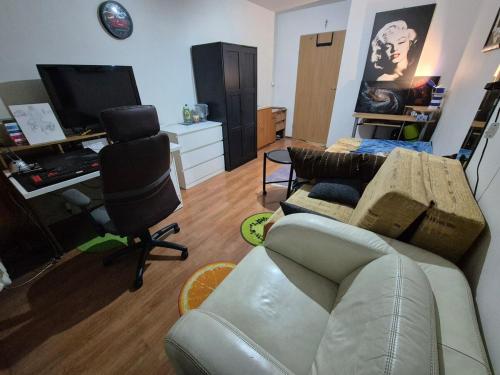 Cosy Spacious Room - Wrocław, Вроцлав