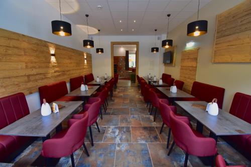 ผับ/เลาจน์, Sporthotel Zederhaus im Lungau in เซเดอร์เฮาส์