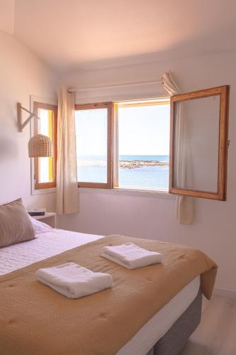 2 bedrooms, 3 beds